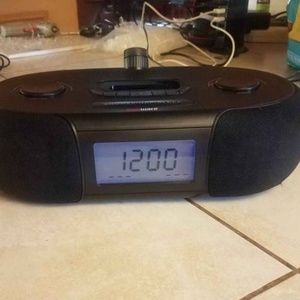 Alarm Clock Radio Lights & Sounds iPod Dock
